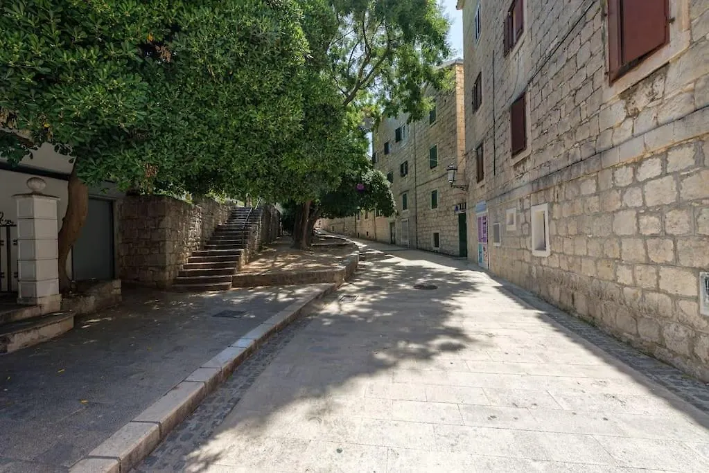 Diva 1,Stylish Old Town Studio Apartment Near Beach 스플리트